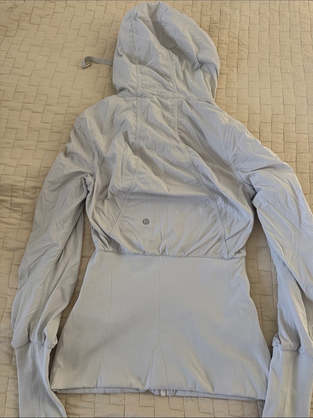 Lululemon Light Gray Hooded Women's Jacket with Ruffled Trim - Picture 3 of 3